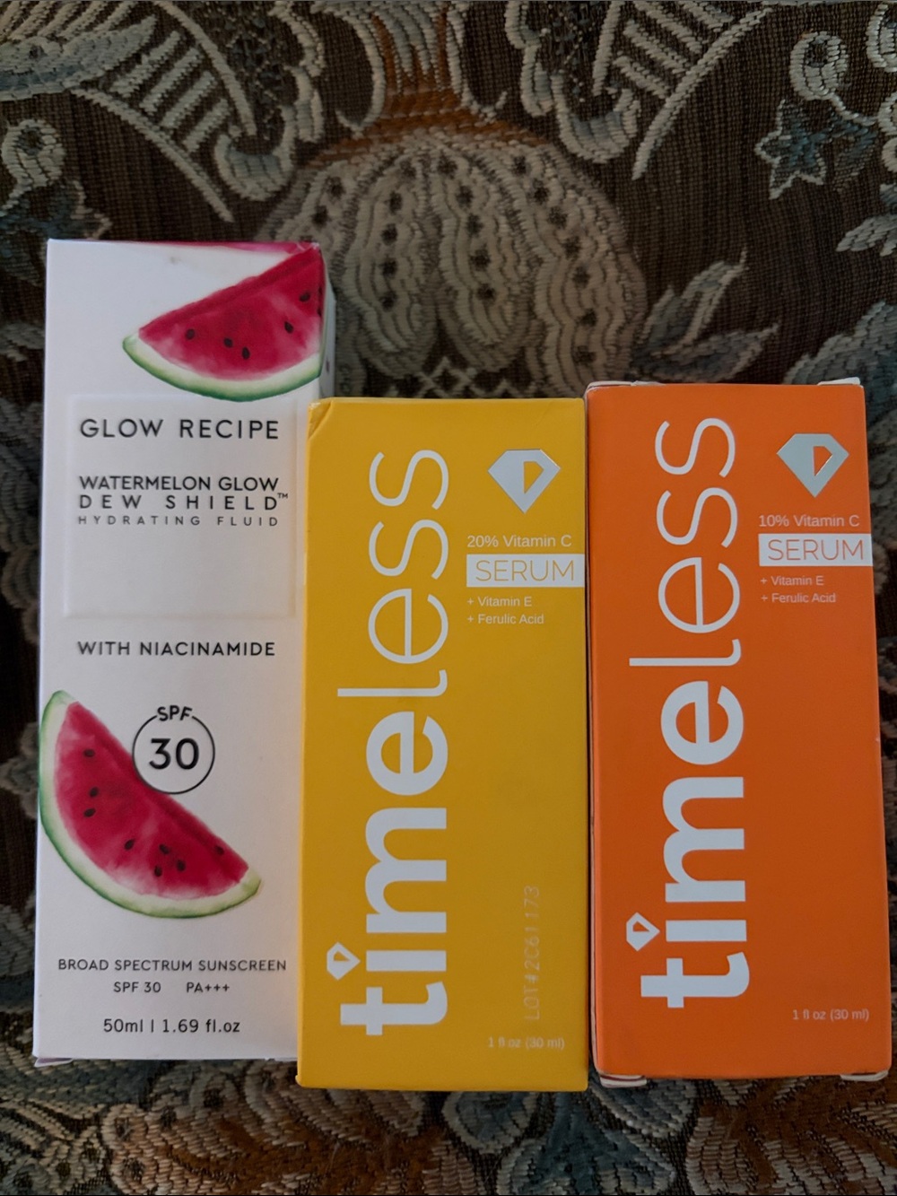 Glow Recipe Watermelon Glow Dew Shield SPF 30 – Plus 2X Timeless Vit C serums